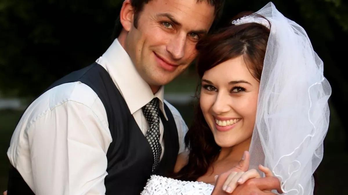 Mit den Hochzeitskursen bei Tanzklasse Holderberg & Pietschmann lernen Brautpaare die richtigen Schritte für den perfekten Hochzeitstanz.