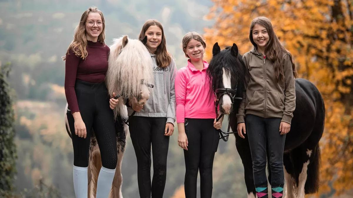 Ponyreiten für die Ukraine-Hilfe wird am Sonntag in Kirckenbach angeboten.