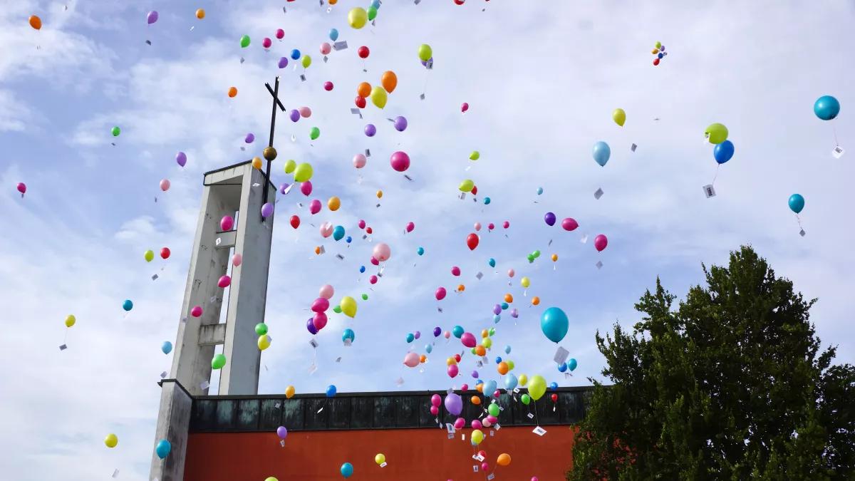 Gymnasium Maria Königin organisiert Jugendgottesdienst