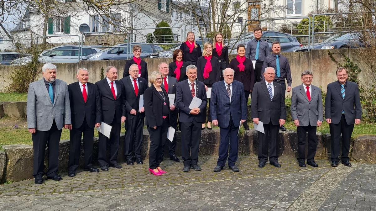 Langjährige Sängerinnen und Sänger aus dem Olper Stadtgebiet wurden am Sonntag, 20. März, geehrt.
