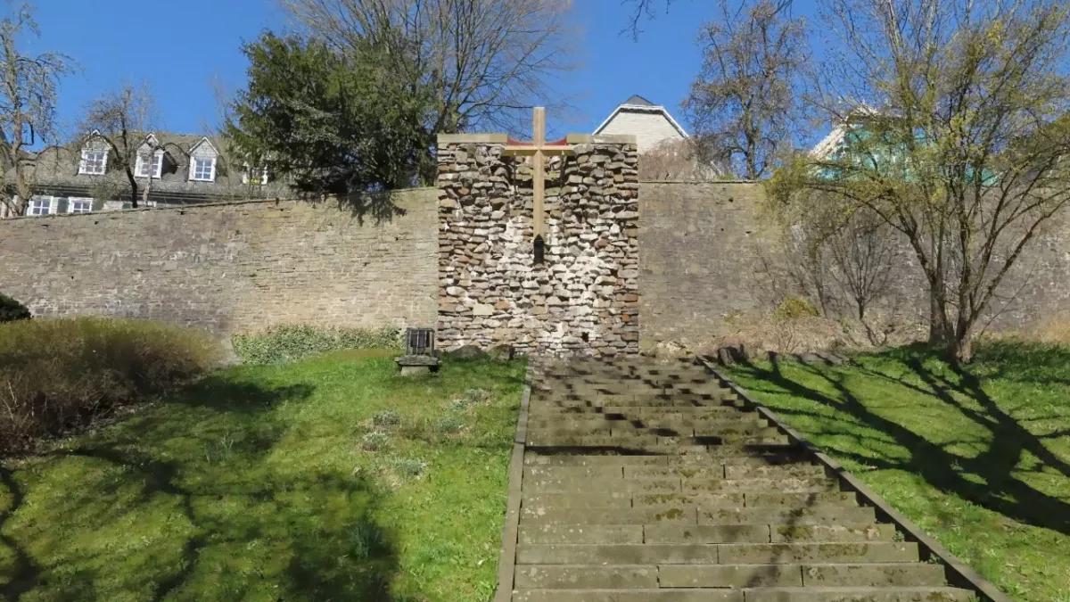 Das Ehrenmal im Weierhohl in Olpe.