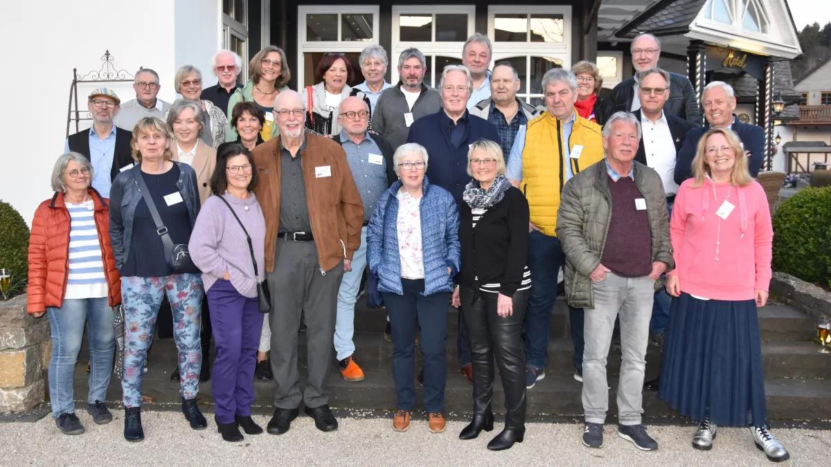 26 Ehemalige des Abschlussjahrgangs 1971 der Realschule Grevenbrück trafen sich wieder.