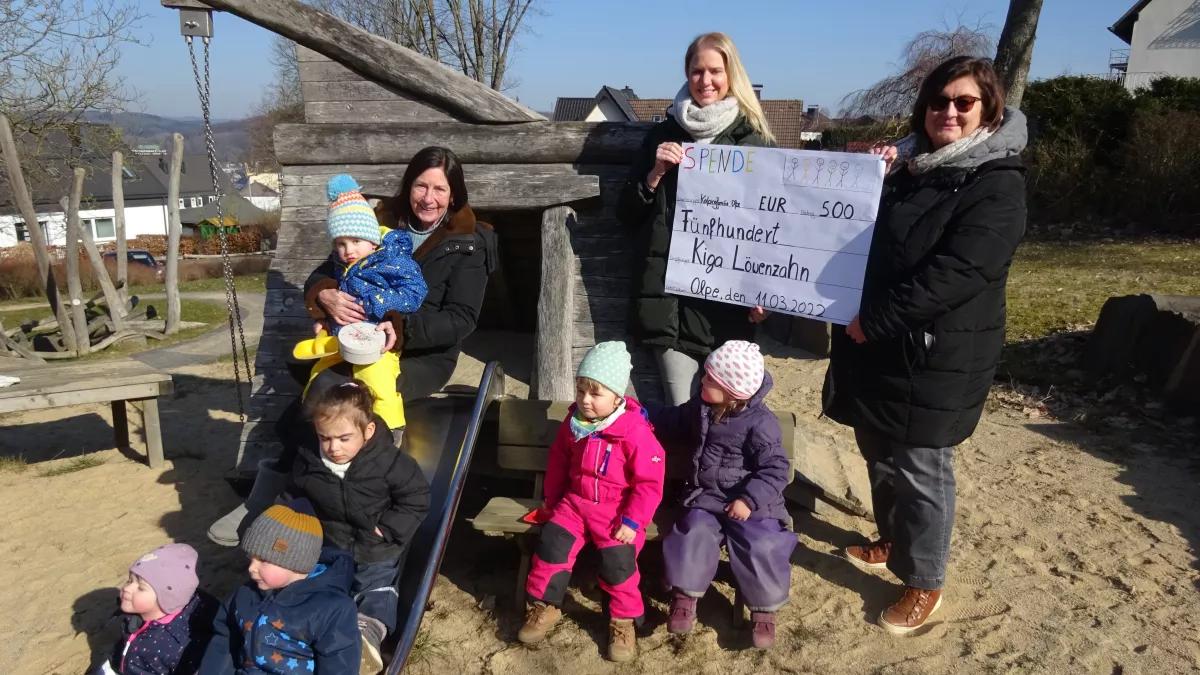 Pflanzenbörse spendet 500 Euro an GFO Kindergarten Löwenzahn