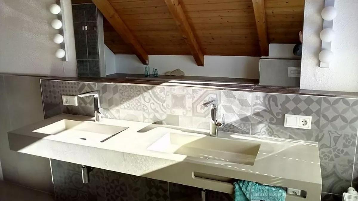 Ihr Traumbad aus einer Hand: Das Team der Badwerkstatt setzt Ihre Wünsche von der Planung bis zur Endmontage um.