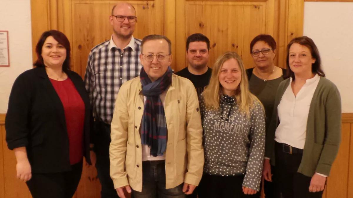 Gehen voller Elan an die Arbeit: Melanie Gördemann (Schriftführerin), Daniel Hohleweg (Kassierer), Joachim Jung (Vorsitzender), Michel Nicklas, Sophia-Marie Jung (Notenwarte), Gabi Gördemann (Beisitzerin) und die stellvertretende Vorsitzende Susanne Schwab (von links).