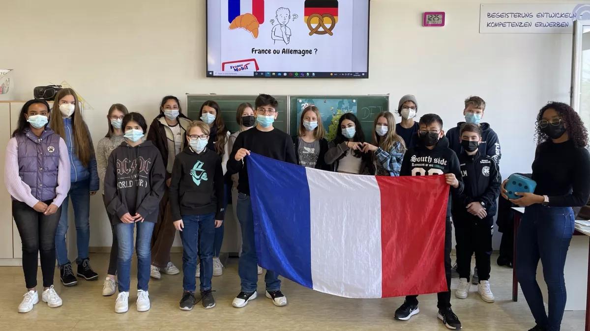 Die Sekundarschüler aus Olpe und Drolshagen haben jetzt mit dem FranceMobil Besuch aus der Ferne erhalten.